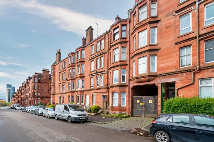 1 Bedroom Flat To Rent In Exeter Drive, Flat -, Partick, Glasgow, G11