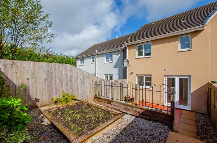 3 Bedroom Semi-Detached House For Sale In Gilbert Road, Bodmin, PL31