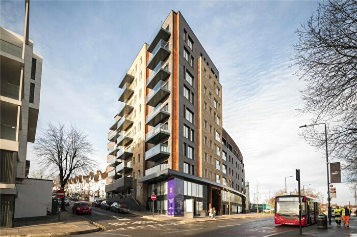2 Bedroom Apartment To Rent In Wembley Hill Road, Wembley, HA9