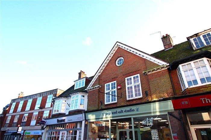 2 Bedroom Apartment To Rent In Swan Street, Petersfield, Hampshire, GU32