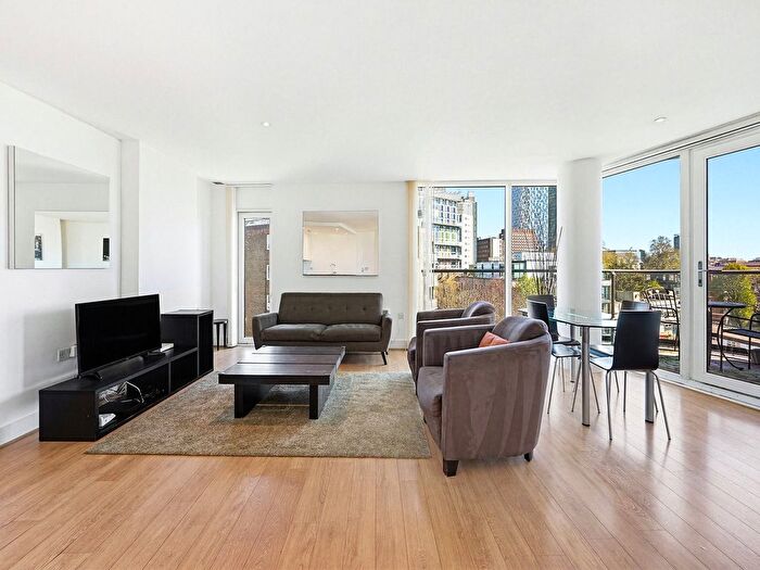 2 Bedroom Flat To Rent In Empire Square East, Borough, SE1