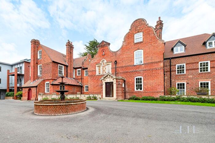 2 Bedroom Apartment To Rent In Millfields House, Ashwells Road, Pilgrims Hatch, Brentwood, CM15
