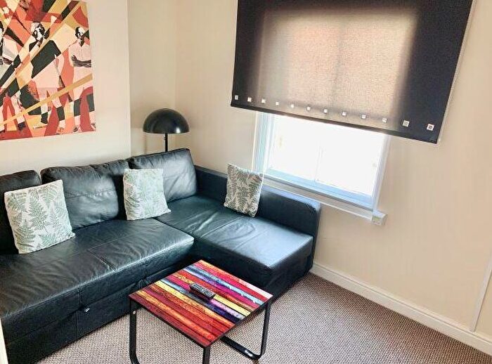1 Bedroom Flat To Rent In Bridge Street, Stafford, ST16