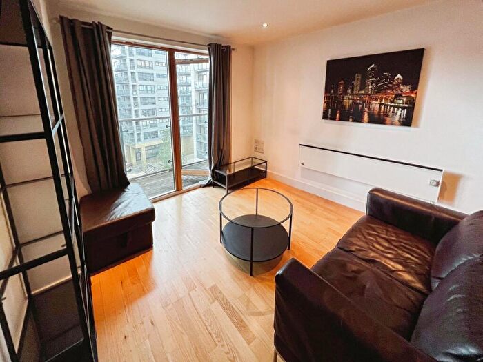 1 Bedroom Flat To Rent In Clarence House, The Boulevard, Leeds, West Yorkshire, LS10