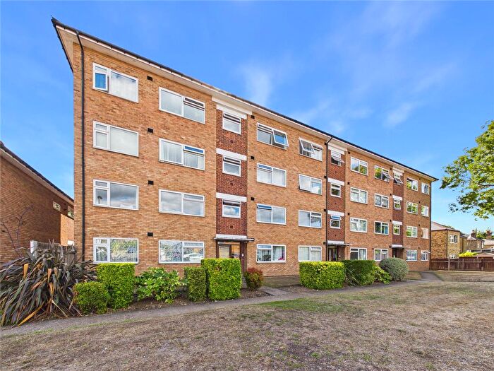 1 Bedroom Flat To Rent In Lankton Close, Beckenham, BR3