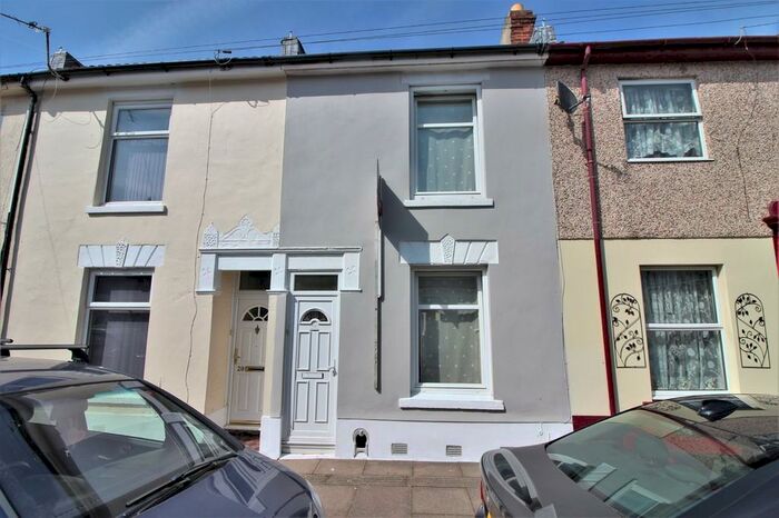 3 Bedroom Terraced House To Rent In Newcomen Road, Stamshaw, PO2