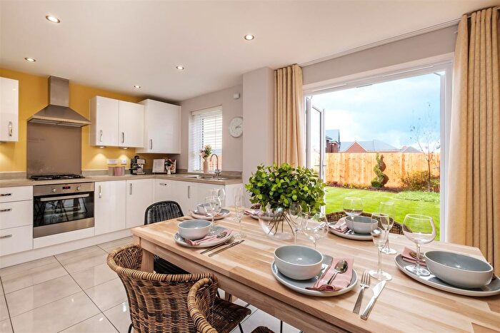 3 Bedroom Semi-Detached House For Sale In Isadora Lea, Coventry, CV3