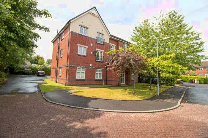 2 Bedroom Flat To Rent In Dixon Green Drive, Farnworth, Bolton, BL4