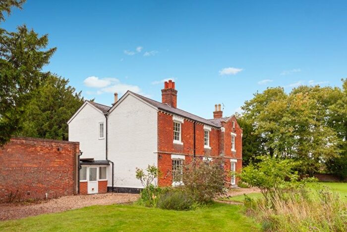 4 Bedroom Detached House To Rent In Vicarage Road, Steventon, OX13