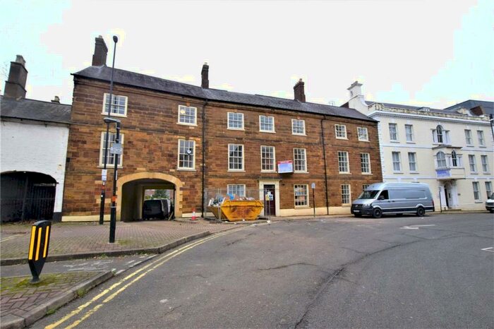 2 Bedroom Apartment To Rent In Sheep Street, Northampton, NN1