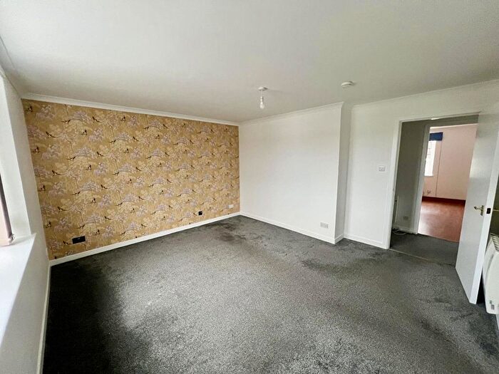 2 Bedroom Flat To Rent In Oscar Court, Balnagask Road, Aberdeen, AB11