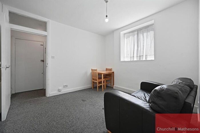 1 Bedroom Flat For Sale In Harlesden Gardens, London, NW10