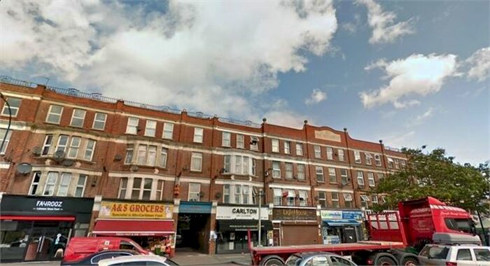 2 Bedroom Flat To Rent In Catford Broadway, Catford, London SE6
