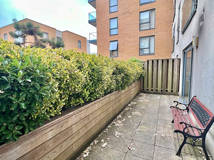 1 Bedroom Flat To Rent In Drake Way, Reading, RG2