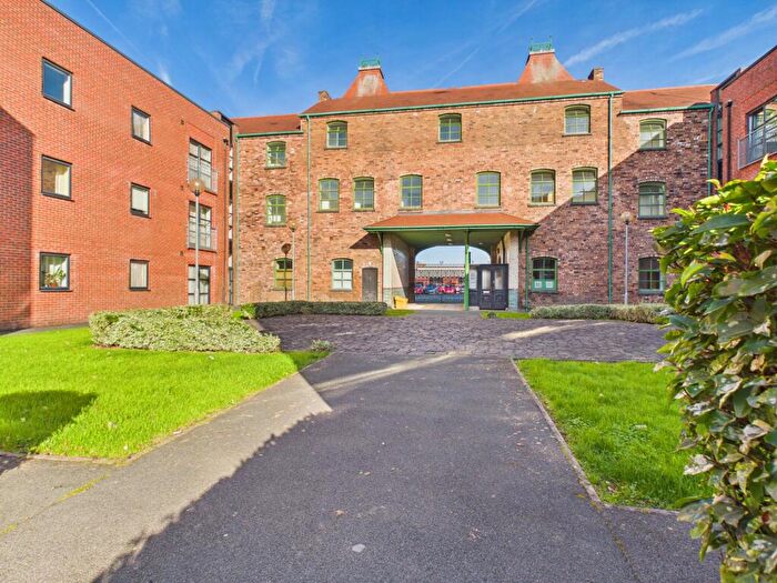 1 Bedroom Flat For Sale In Hartley Court, Stoke-on-Trent, ST4