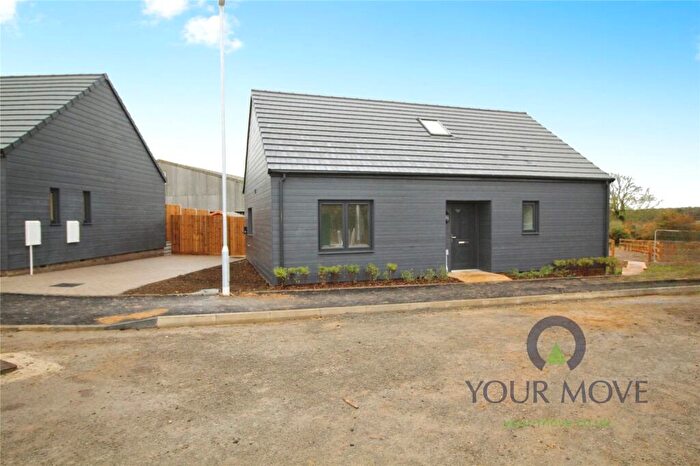 2 Bedroom Bungalow For Sale In Northwood End Road, Haynes, Bedford, Bedfordshire, MK45