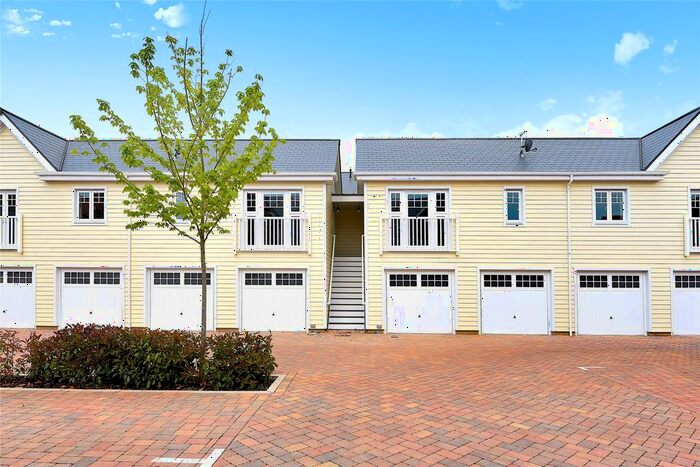 2 Bedroom Maisonette To Rent In Rangley Place, Longwater Avenue, Reading, Berkshire, RG2