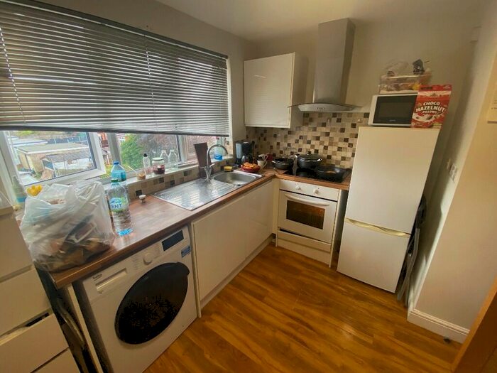1 Bedroom Flat To Rent In West Way, London, NW10
