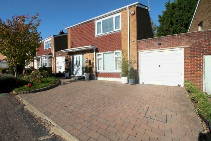 4 Bedroom Detached House To Rent In Neptune Drive, Hemel Hempstead, Hertfordshire, HP2