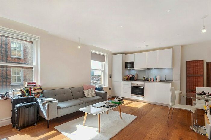 Studio To Rent In Kensington High Street, Kensington, London, W8