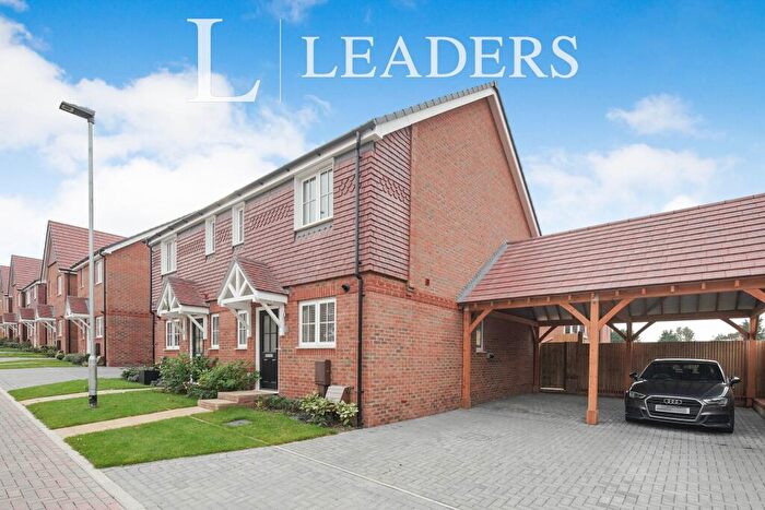 3 Bedroom House To Rent In Farrier Way, Fontwell, BN18