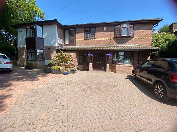 5 Bedroom Detached House For Sale In Llys Westfa, Llanelli, SA14