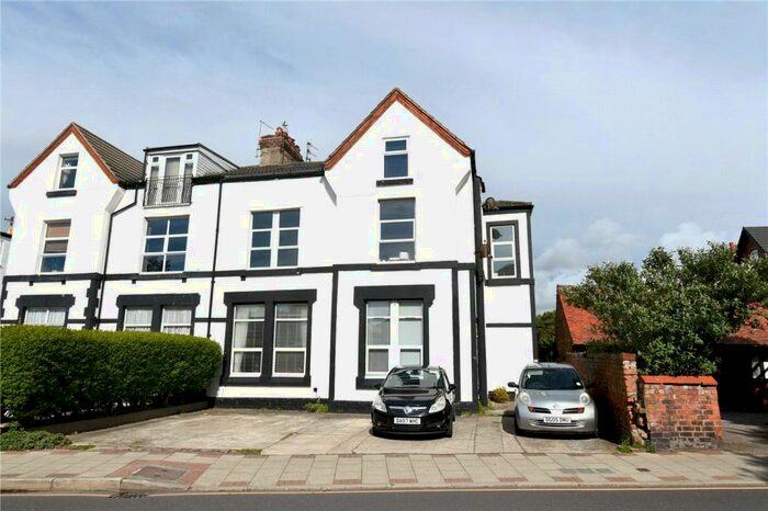 2 Bedroom Flat To Rent In Banks Road, West Kirby, Wirral, CH48