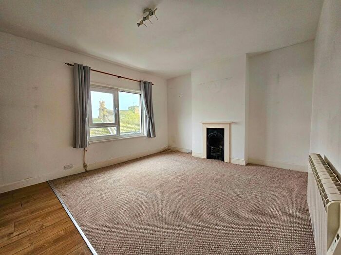 1 Bedroom Flat To Rent In Meeching Road, Newhaven, BN9