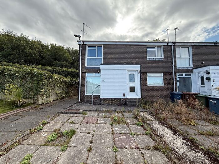 2 Bedroom Flat For Sale In Maxton Close, Sunderland, SR3