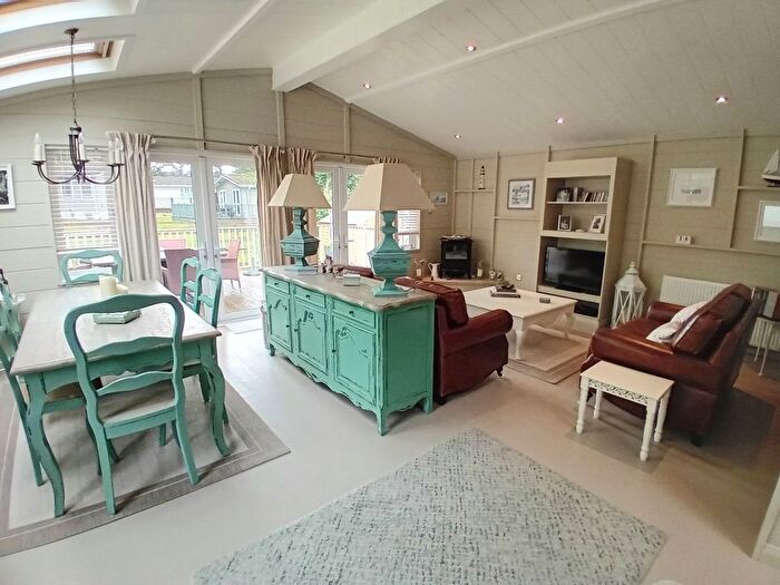 2 Bedroom Chalet For Sale In Westfield Lane, Westfield, Hastings, TN35