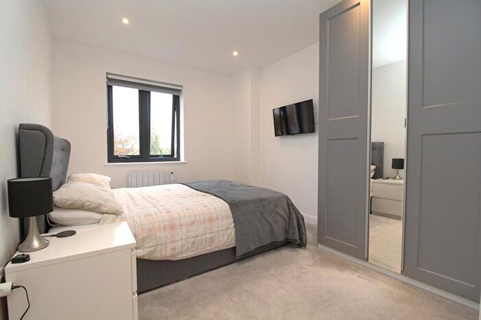 2 Bedroom Apartment For Sale In Leys Avenue, Letchworth Garden City, SG6