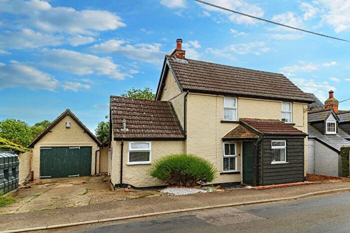 3 Bedroom Semi-Detached House For Sale In Keysoe Road, Thurleigh Bedford, MK44