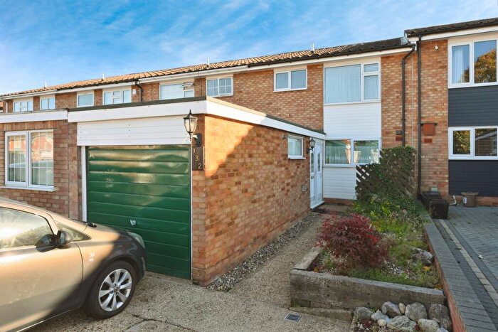 3 Bedroom Terraced House For Sale In Beechfield, Hoddesdon, EN11