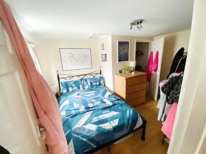 1 Bedroom Maisonette To Rent In Stacey Road, Roath, CF24