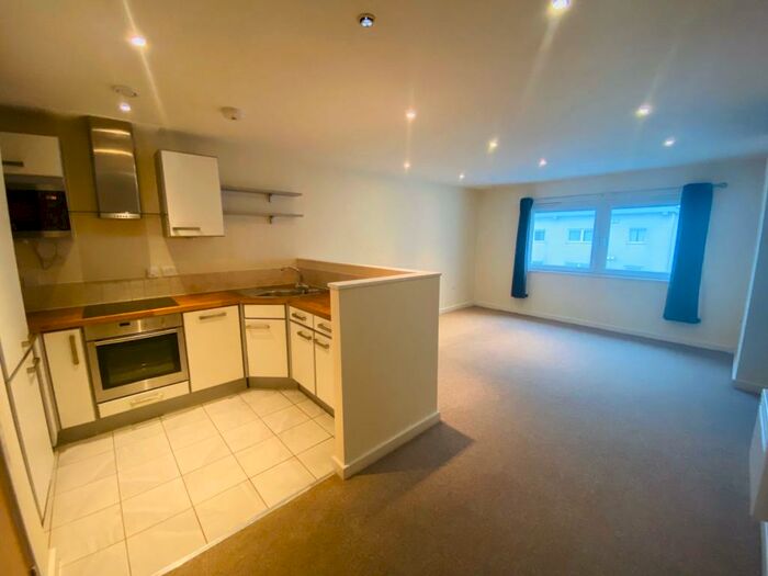 1 Bedroom Apartment To Rent In Town Centre, SN1