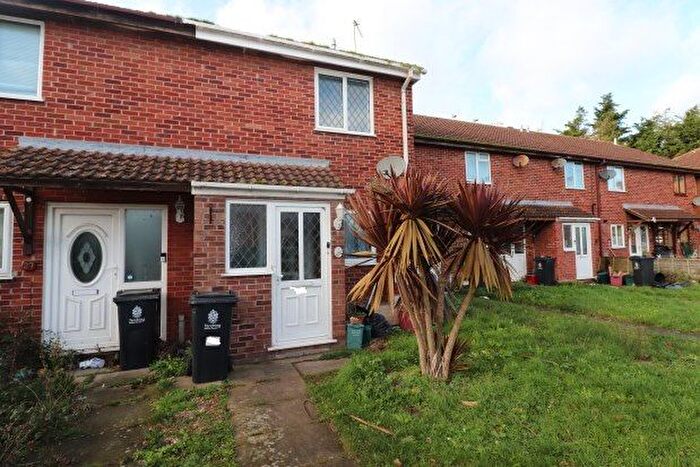 2 Bedroom Terraced House To Rent In Trimley Close, Clacton-On-Sea, CO16