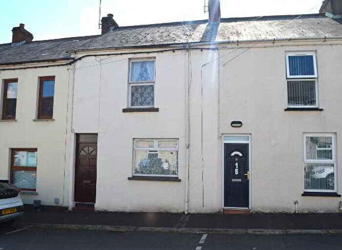 3 Bedroom Mid Terraced House For Sale In Queen Street, Portadown, BT62