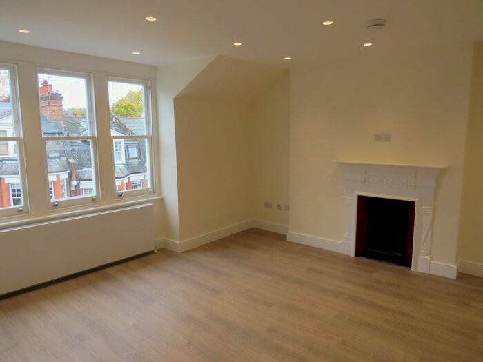 2 Bedroom Flat To Rent In , Milton Road, Highgate, N6