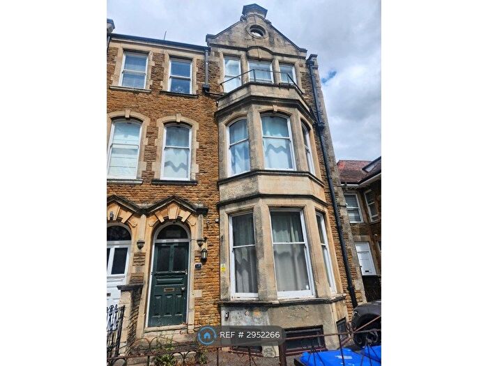 10 Bedroom Semi-Detached House To Rent In St. Georges Avenue, Northampton, NN2