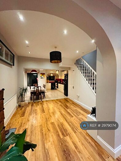 3 Bedroom End Of Terrace House To Rent In Wiltshire Road, Thornton Heath, CR7