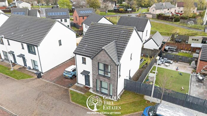 3 Bedroom Detached House For Sale In Oak Tree Gardens, Sauchie, Alloa, FK10