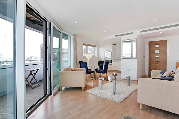 1 Bedroom Apartment To Rent In Howard Building, Queenstown Road, London, SW11