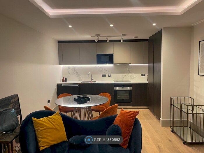 2 Bedroom Flat To Rent In Elms Road, London, SW4