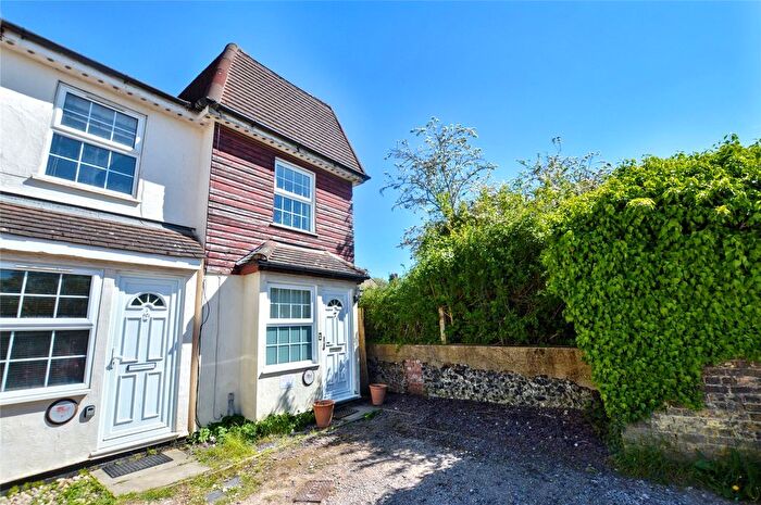 1 Bedroom End Of Terrace House To Rent In Hockerill Street, Bishop's Stortford, Hertfordshire, CM23