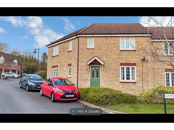 3 Bedroom Semi-Detached House To Rent In Antony Road, Swindon, SN25