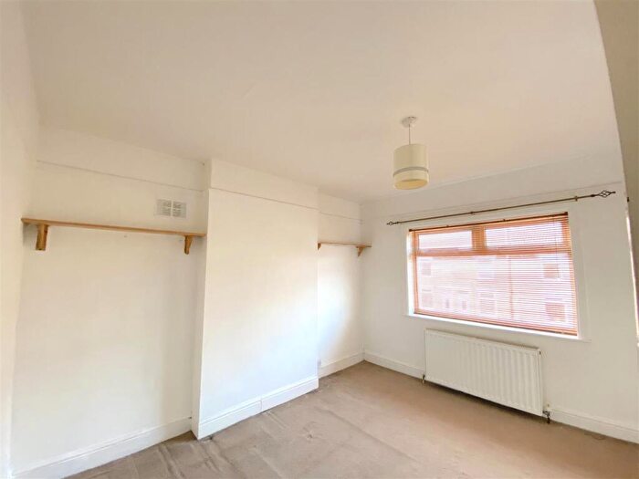 3 Bedroom Semi-Detached House To Rent In Gladstone Street Kirkby-In-Ashfield Nottinghamshire, NG17