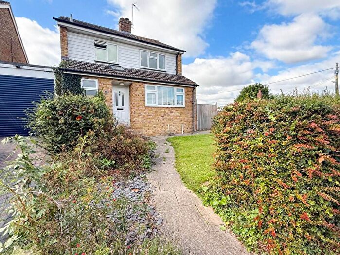 3 Bedroom Link Detached House For Sale In Spencer Road, Great Chesterford, Saffron Walden, CB10