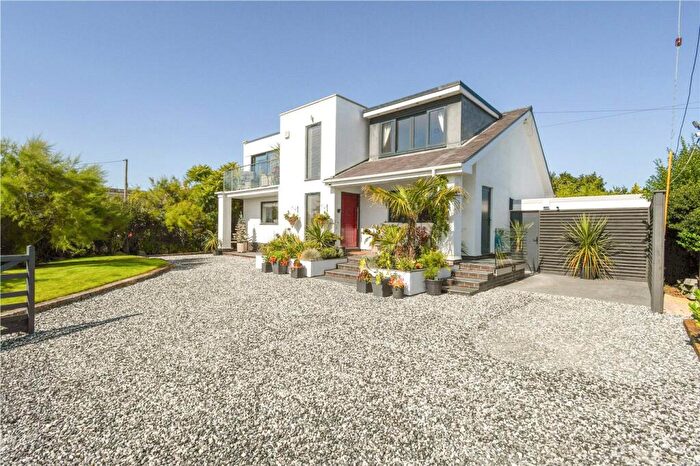 3 Bedroom Detached House For Sale In Target Road, Heswall, Wirral, CH60