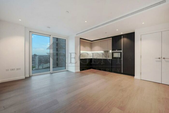 2 Bedroom Apartment To Rent In The Pinnacle, Gasholder Place, SE11