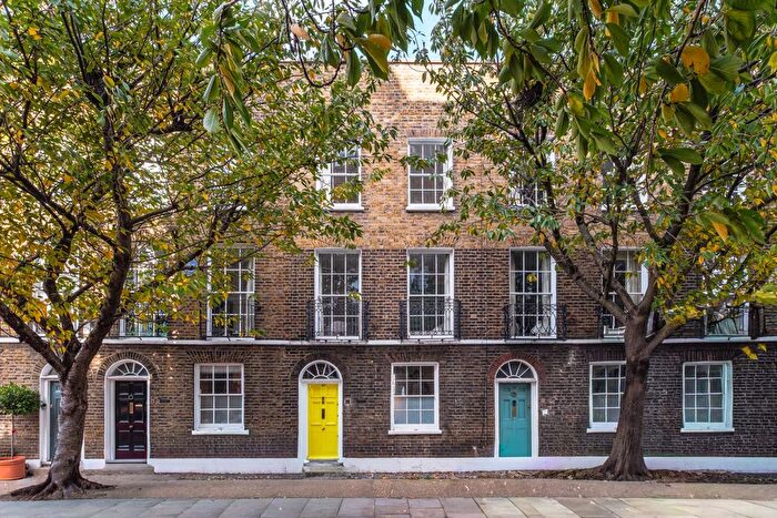 3 Bedroom Terraced House For Sale In Batchelor Street, Barnsbury, N1